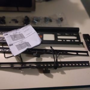 Tv mount for 26"-55" TV.